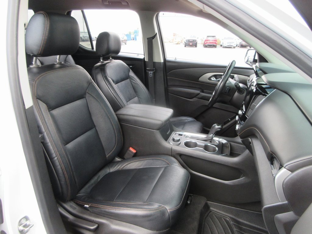 Used 2018 Chevrolet Traverse LT image 19
