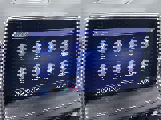 Used 2021 GMC Yukon XL SLT w/ SLT Premium Package image 14