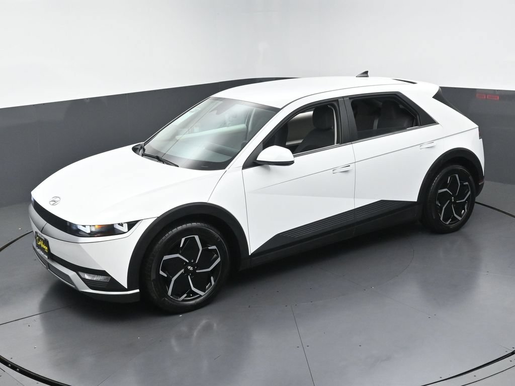 Used 2024 Hyundai Ioniq 5 SEL RWD image 41