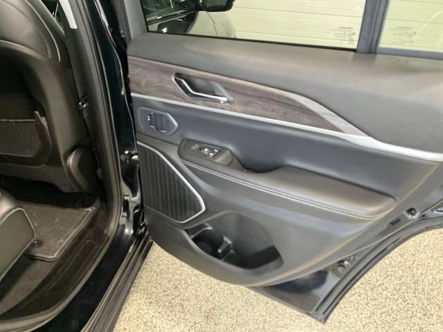 Used 2024 Jeep Grand Cherokee Limited 4xe image 15