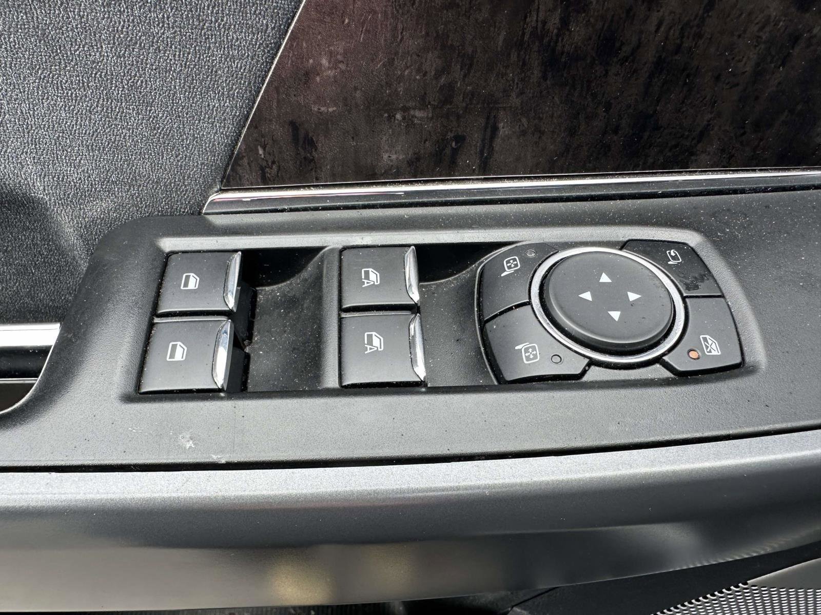 Used 2023 Ford F150 Lightning Lariat image 20