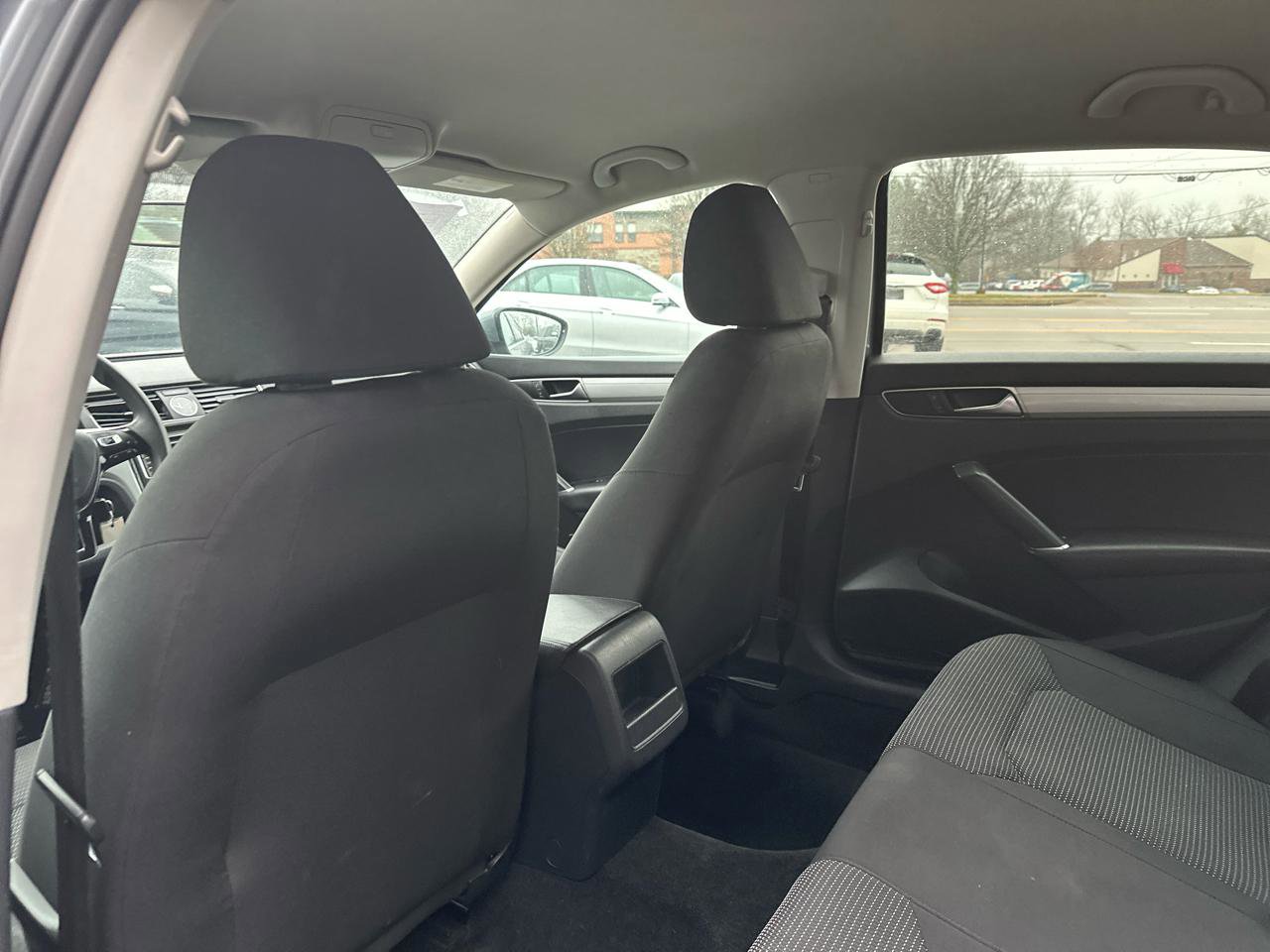 Used 2017 Volkswagen Passat 1.8T S image 25