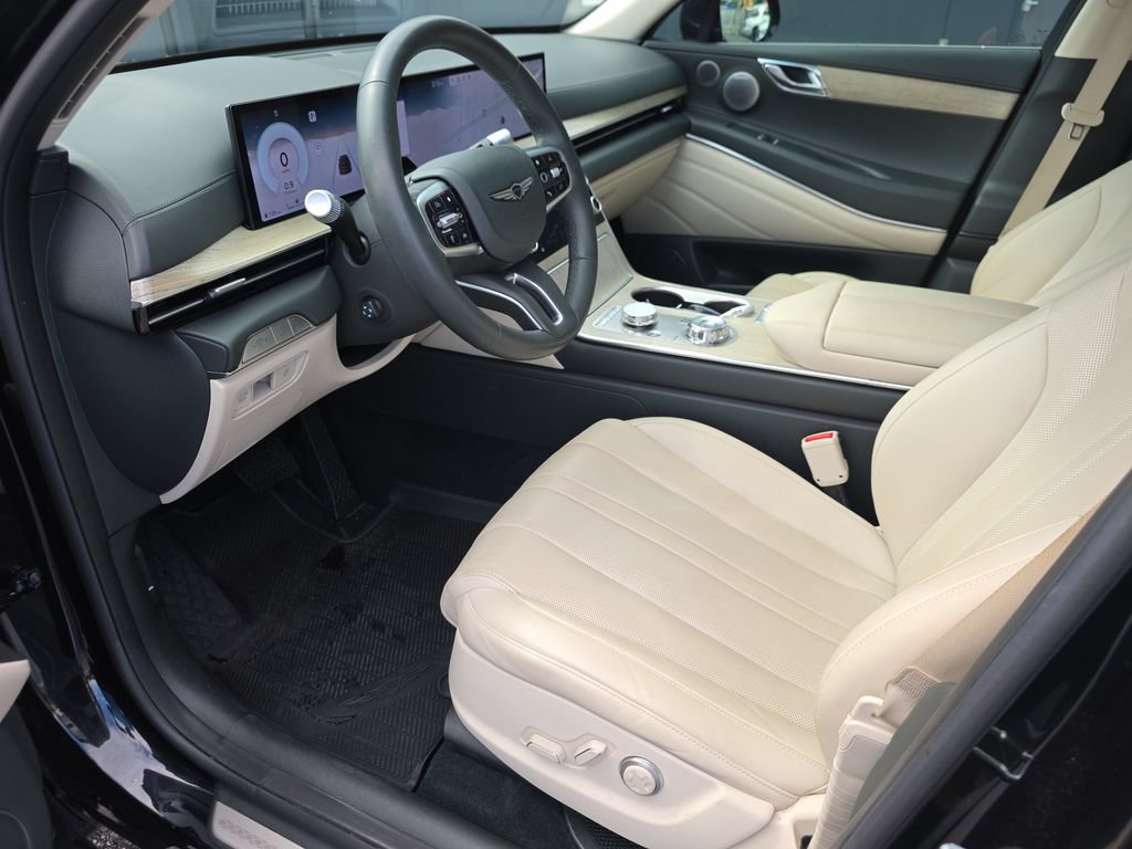 Used 2025 Genesis GV80 2.5T Advanced AWD/4WD image 10