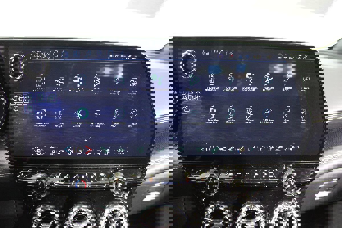 Used 2024 Chevrolet Blazer EV LT image 15