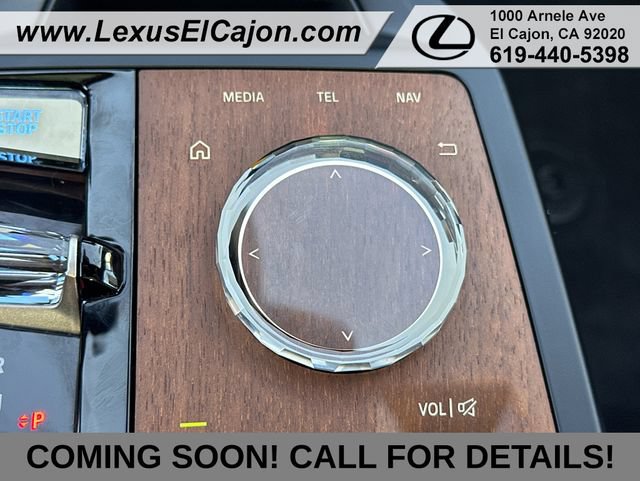 Used 2023 BMW iX xDrive50 w/ Premium Package AWD/4WD image 31