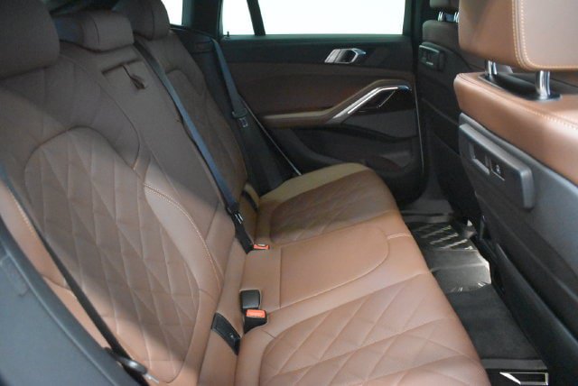 Used 2023 BMW X6 xDrive40i w/ M Sport Package AWD/4WD image 17