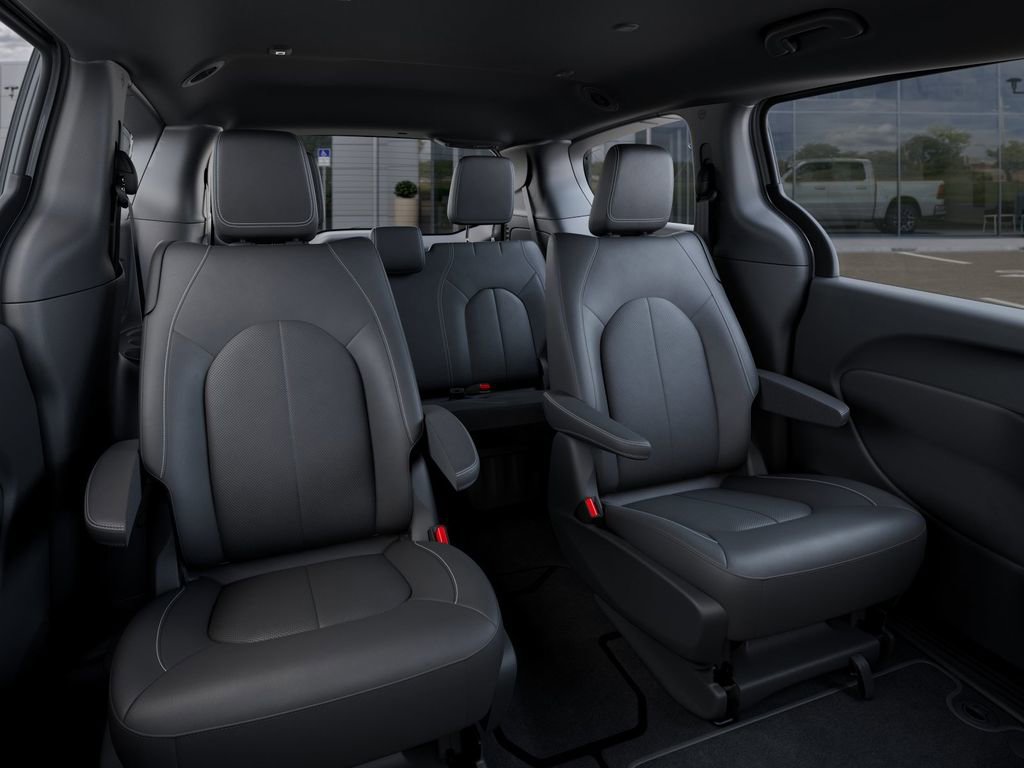 New 2027 Chrysler Pacifica Select AWD/4WD image 15