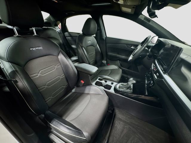 Used 2023 Kia Forte GT-Line w/ GT-Line Premium Package image 31