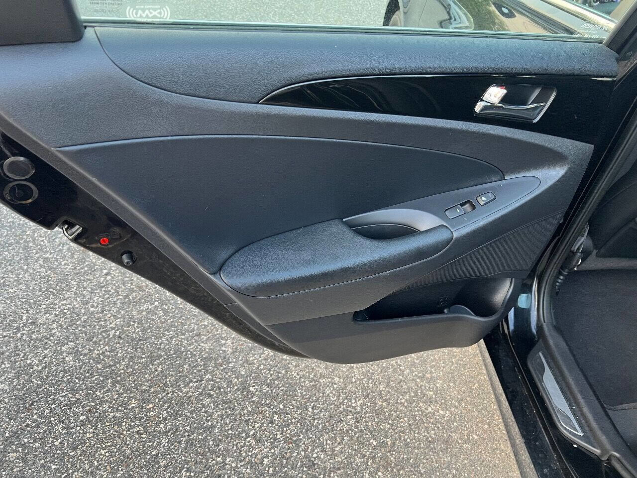 Used 2011 Hyundai Sonata Limited w/ Navigation Pkg 5 image 15