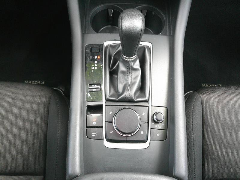 Used 2020 MAZDA MAZDA3 Sedan FWD image 21