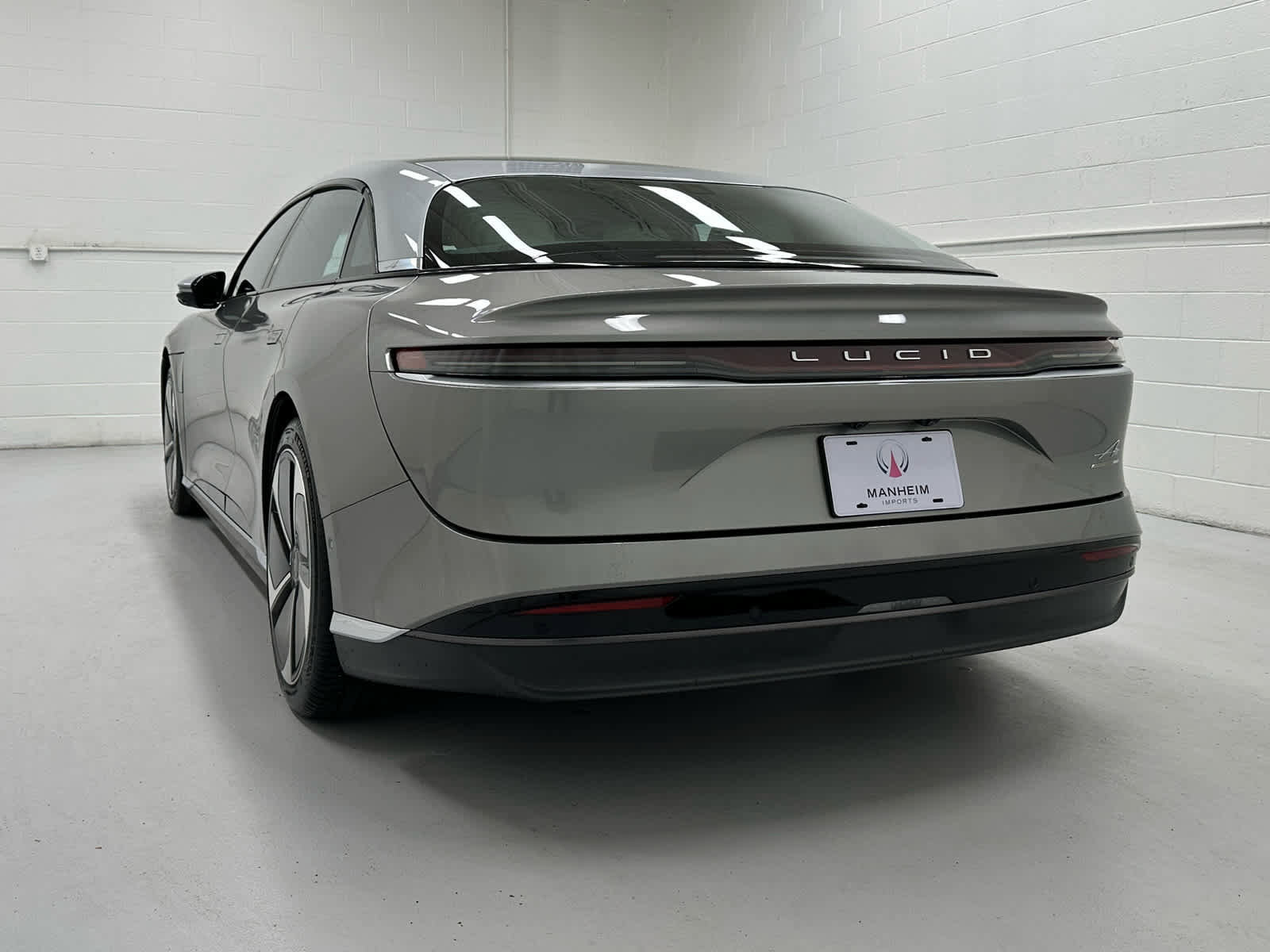 Used 2023 Lucid Air Grand Touring image 7