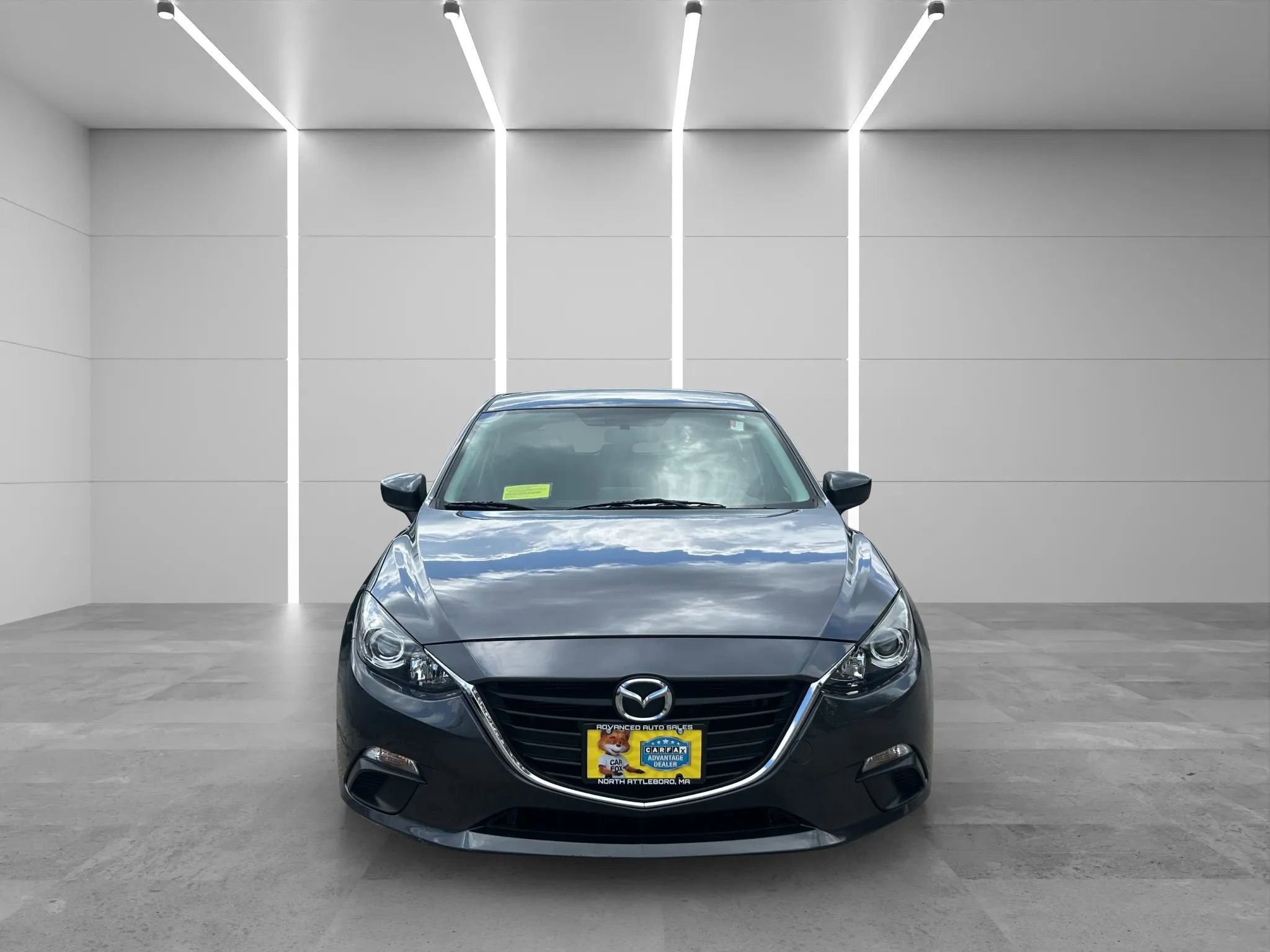 Used 2015 MAZDA MAZDA3 i Sport image 2