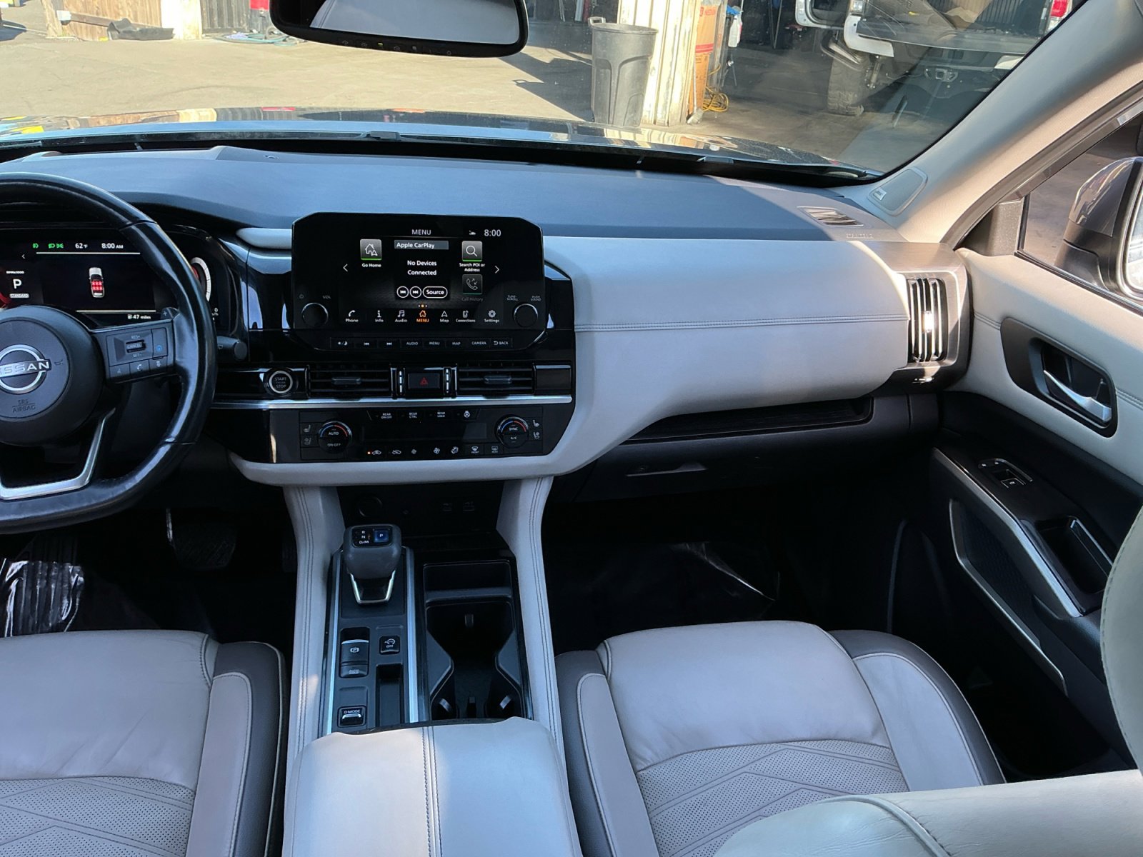 Used 2022 Nissan Pathfinder Platinum w/ Cargo Package image 16