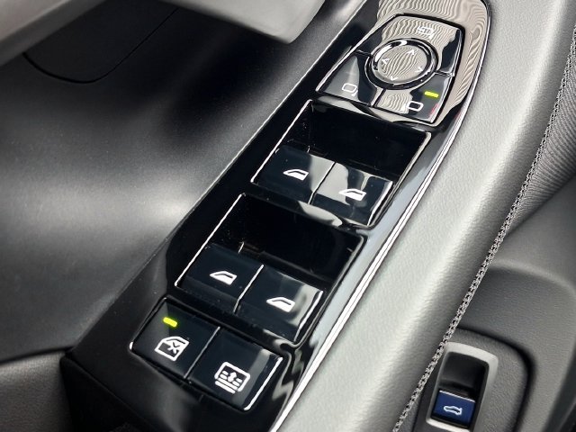 New 2027 BMW 530i w/ Executive Package RWD image 9