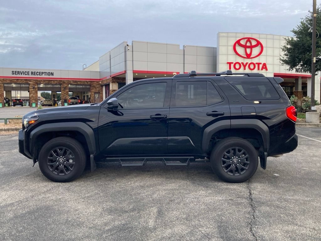 Certified 2025 Toyota 4Runner SR5 AWD/4WD image 7