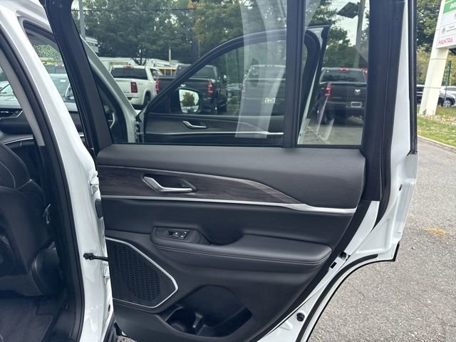 Certified 2022 Jeep Grand Cherokee Limited image 31