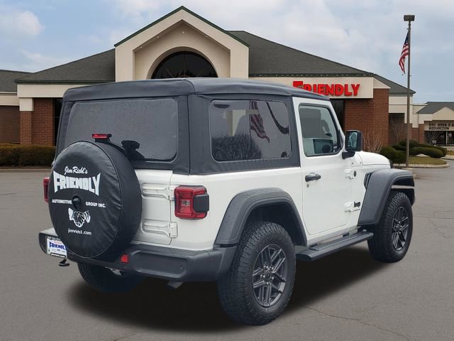 Used 2025 Jeep Wrangler Sport image 4