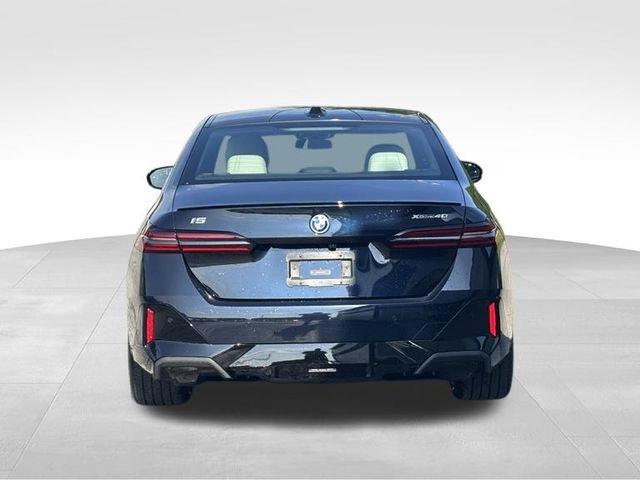 Used 2026 BMW i5 eDrive40 w/ Executive Package AWD/4WD image 8