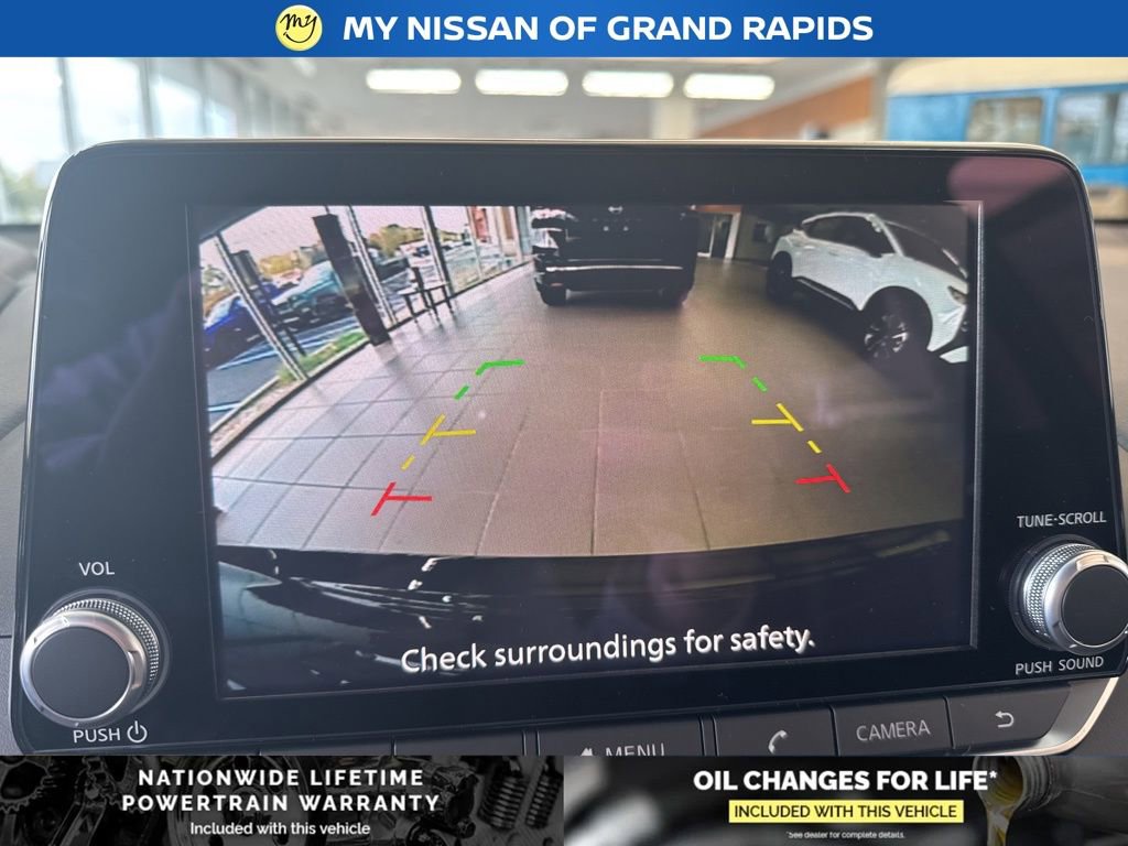 New 2025 Nissan Altima 2.5 SR image 19