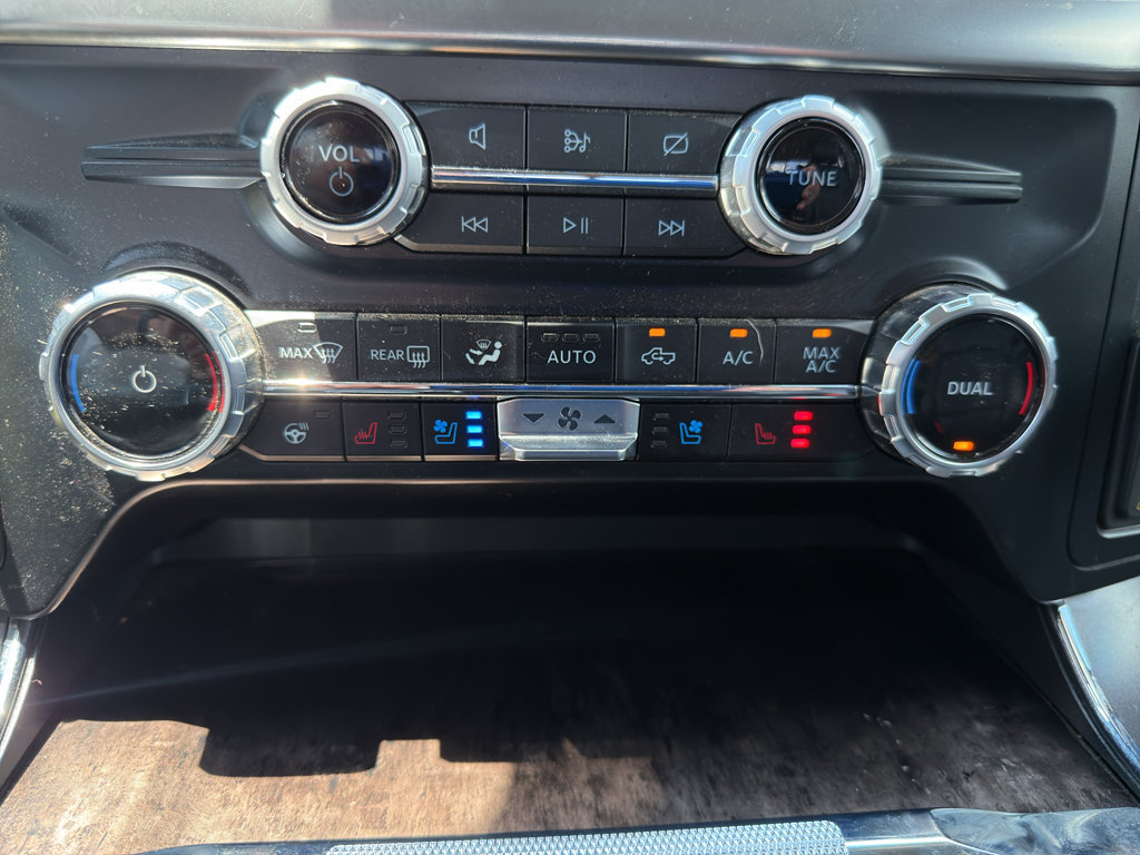 Used 2023 Ford F150 Lariat w/ Trailer Tow Package AWD/4WD image 27