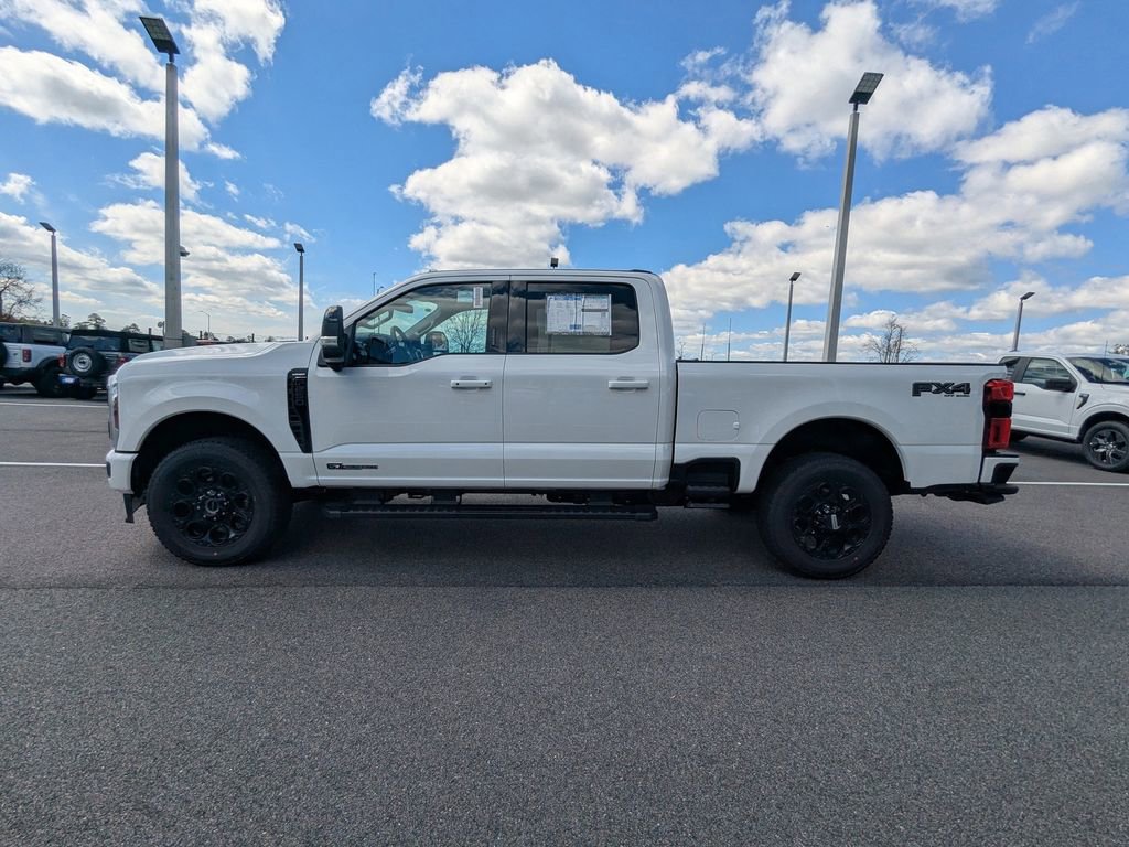 New 2026 Ford F250 Lariat w/ Black Appearance Package image 9