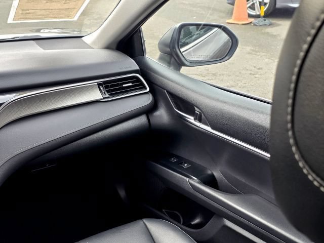 Used 2019 Toyota Camry SE w/ Audio Package FWD image 39