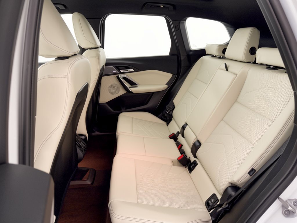 New 2027 BMW X1 xDrive28i AWD/4WD image 25