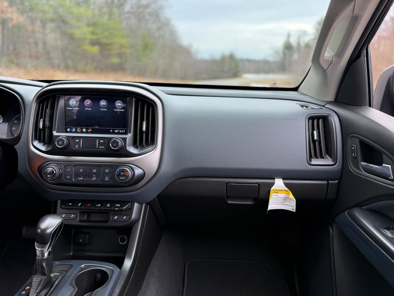 Used 2022 Chevrolet Colorado Z71 w/ Safety Package image 31