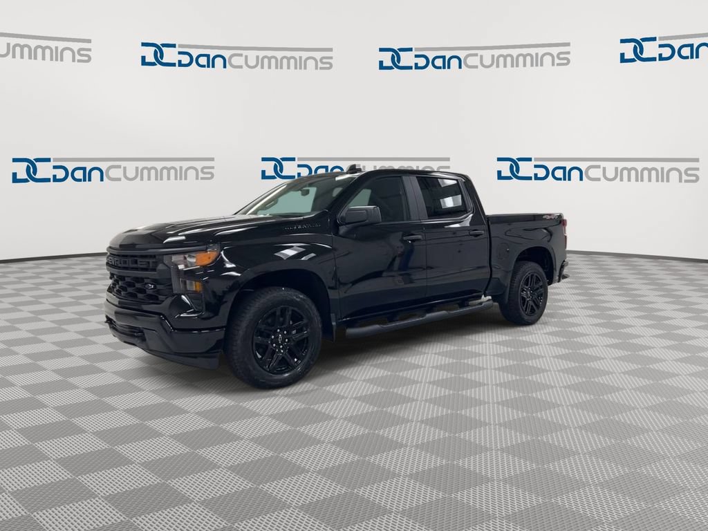 Used 2024 Chevrolet Silverado 1500 Custom w/ Turbomax Blackout Package AWD/4WD image 4