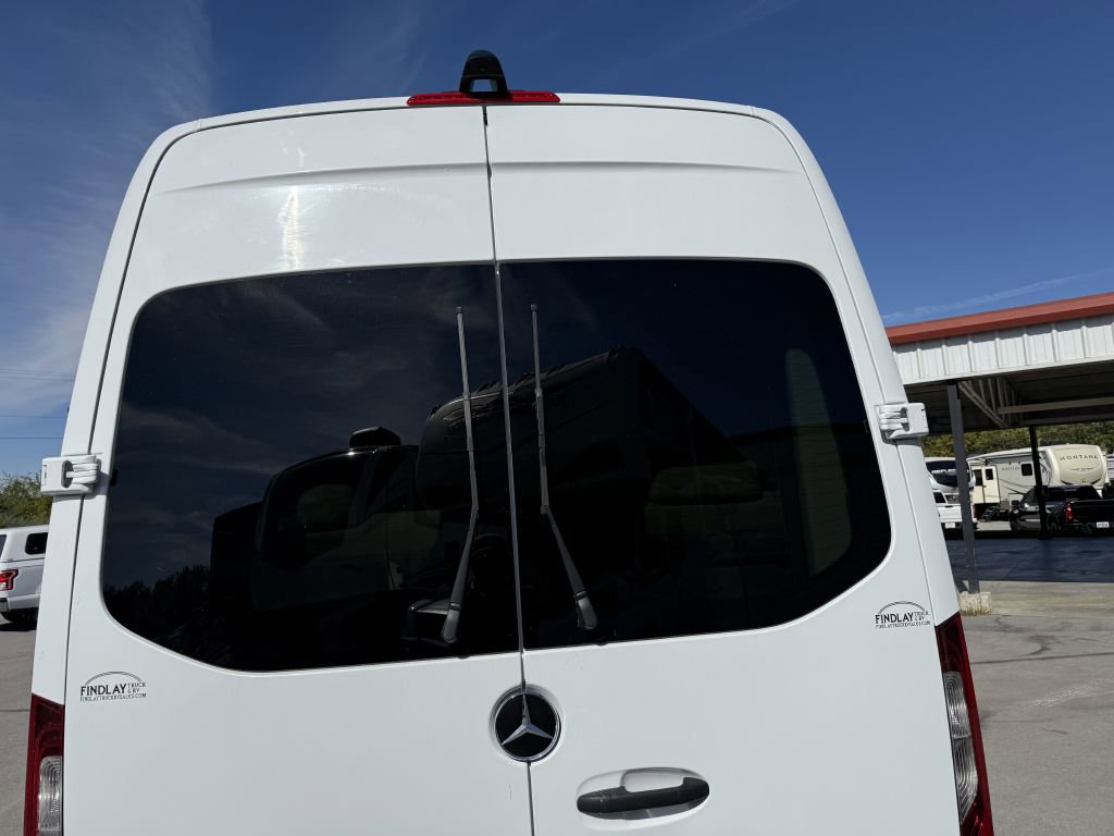 Used 2022 Mercedes-Benz Sprinter 3500 image 7