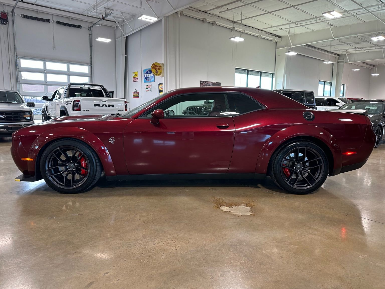 Used 2018 Dodge Challenger SRT Hellcat image 5