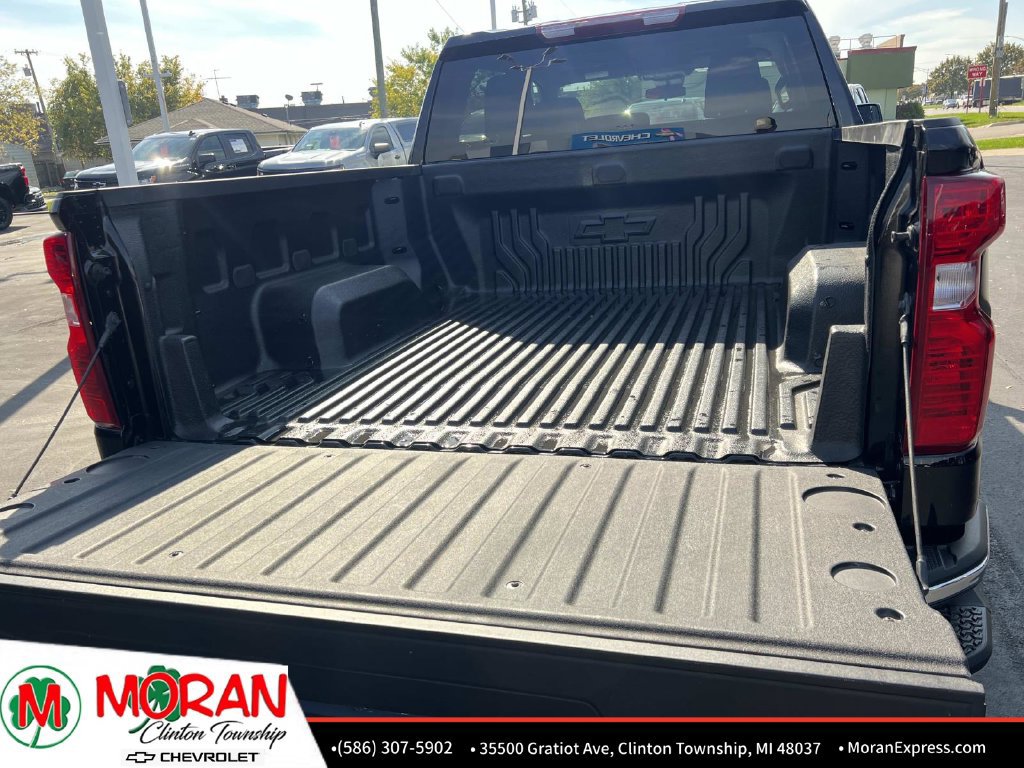 Certified 2024 Chevrolet Silverado 1500 LT AWD/4WD image 12