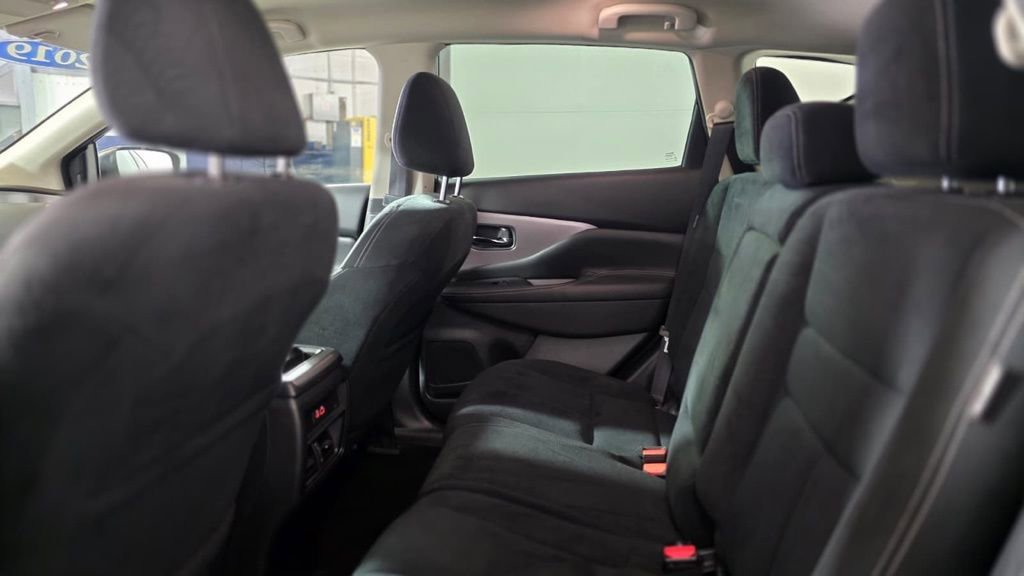 Used 2019 Nissan Murano SV image 24