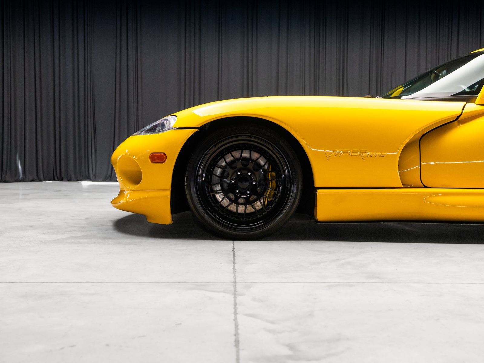 Used 2001 Dodge Viper GTS RWD image 26