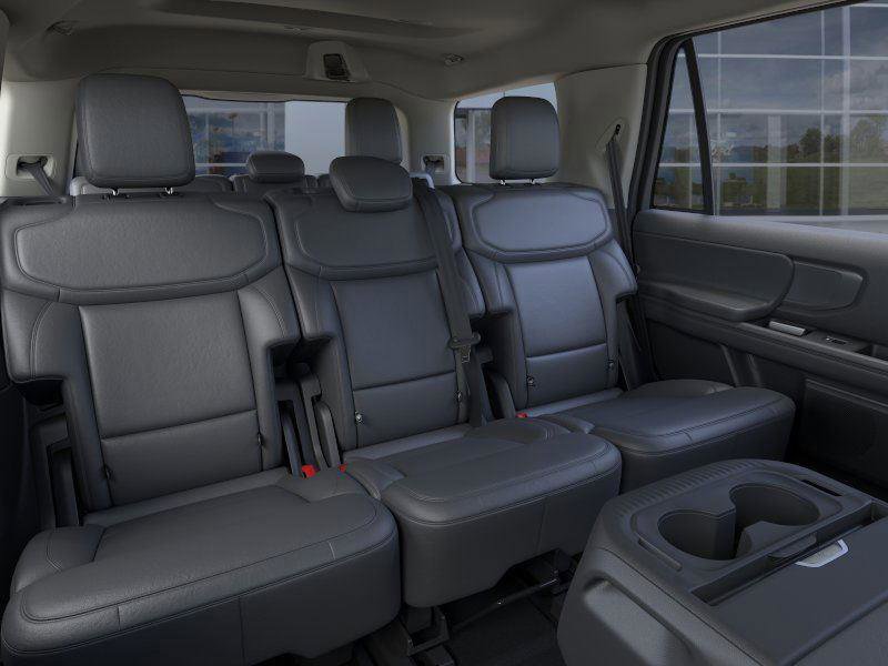 New 2026 Ford Expedition Active image 11