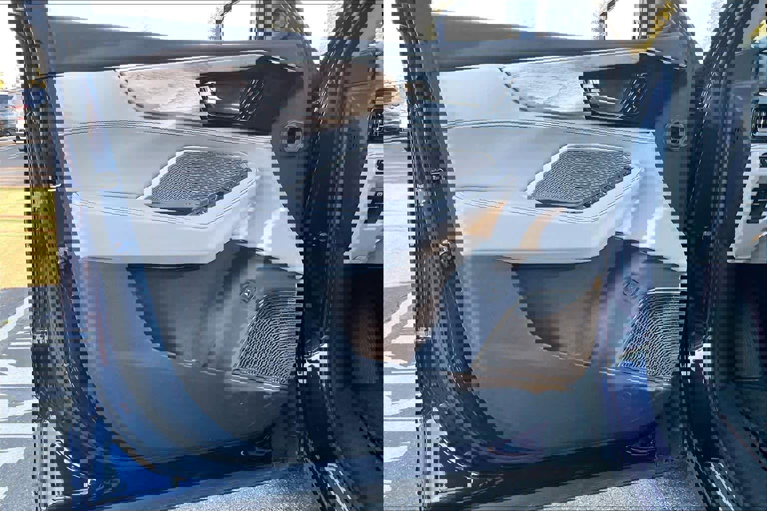 Used 2023 Acura MDX SH-AWD w/ Advance Package image 25