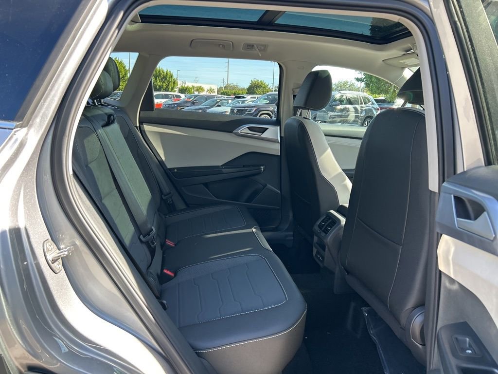 New 2026 Volkswagen Taos SE image 45