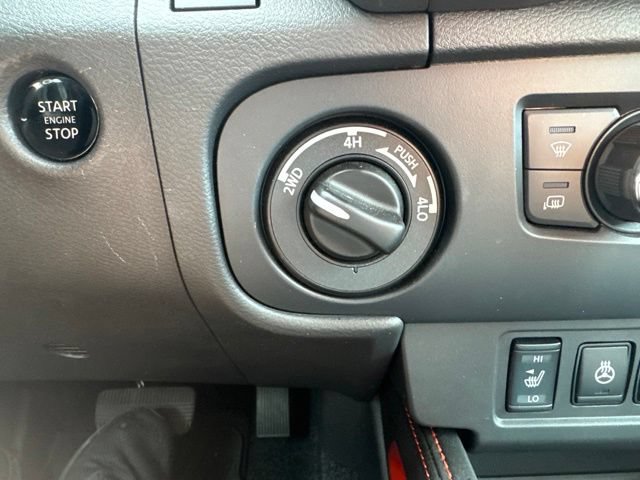 Used 2026 Nissan Frontier PRO-4X w/ Pro-4x Convenience Package AWD/4WD image 4