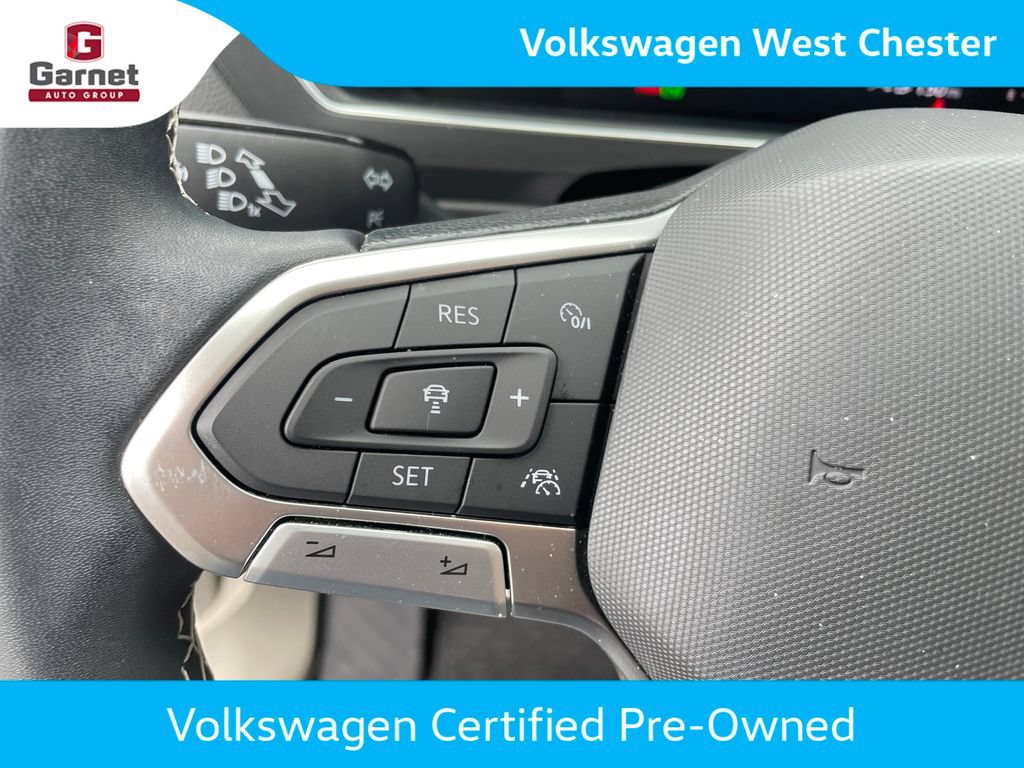 Certified 2023 Volkswagen Tiguan SE FWD image 35