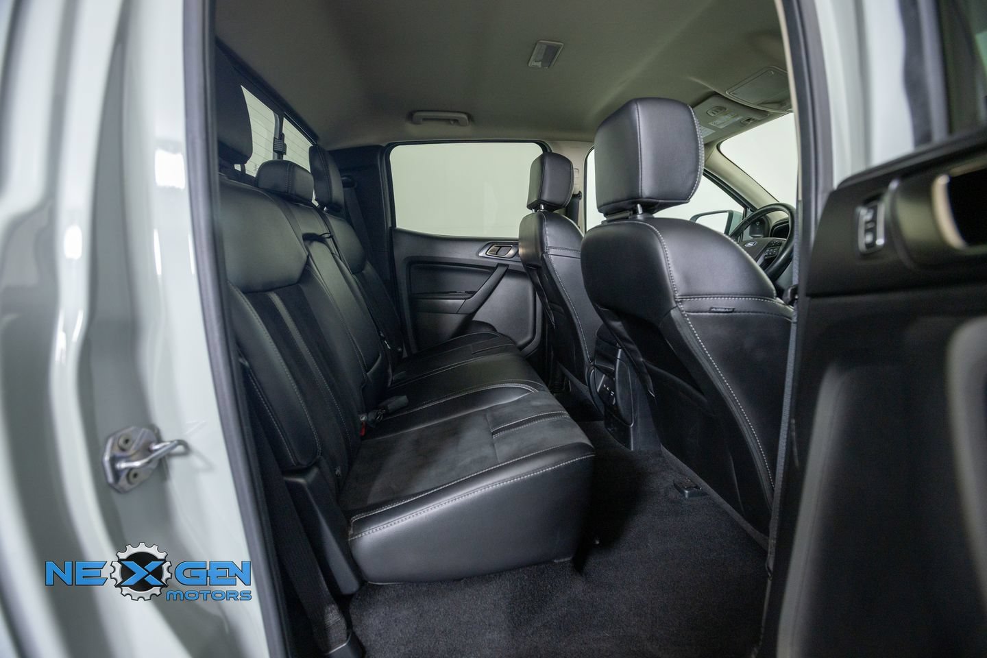 Used 2022 Ford Ranger Lariat w/ Tremor Off-Road Package AWD/4WD image 39