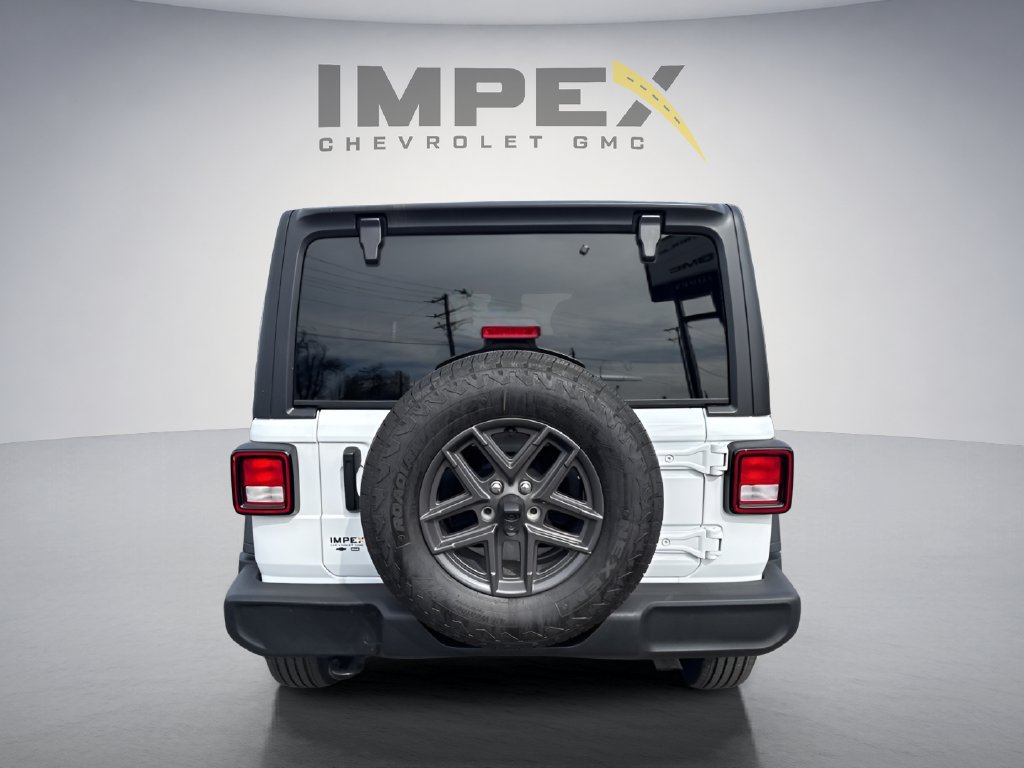 Used 2025 Jeep Wrangler Unlimited Sport AWD/4WD image 4