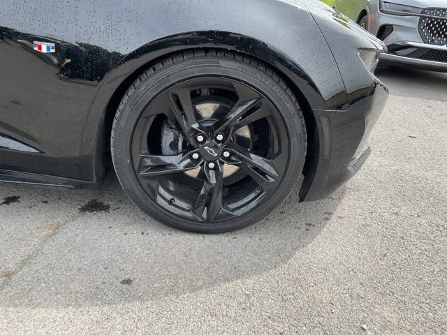 Used 2020 Chevrolet Camaro LT w/ RS Package RWD image 25