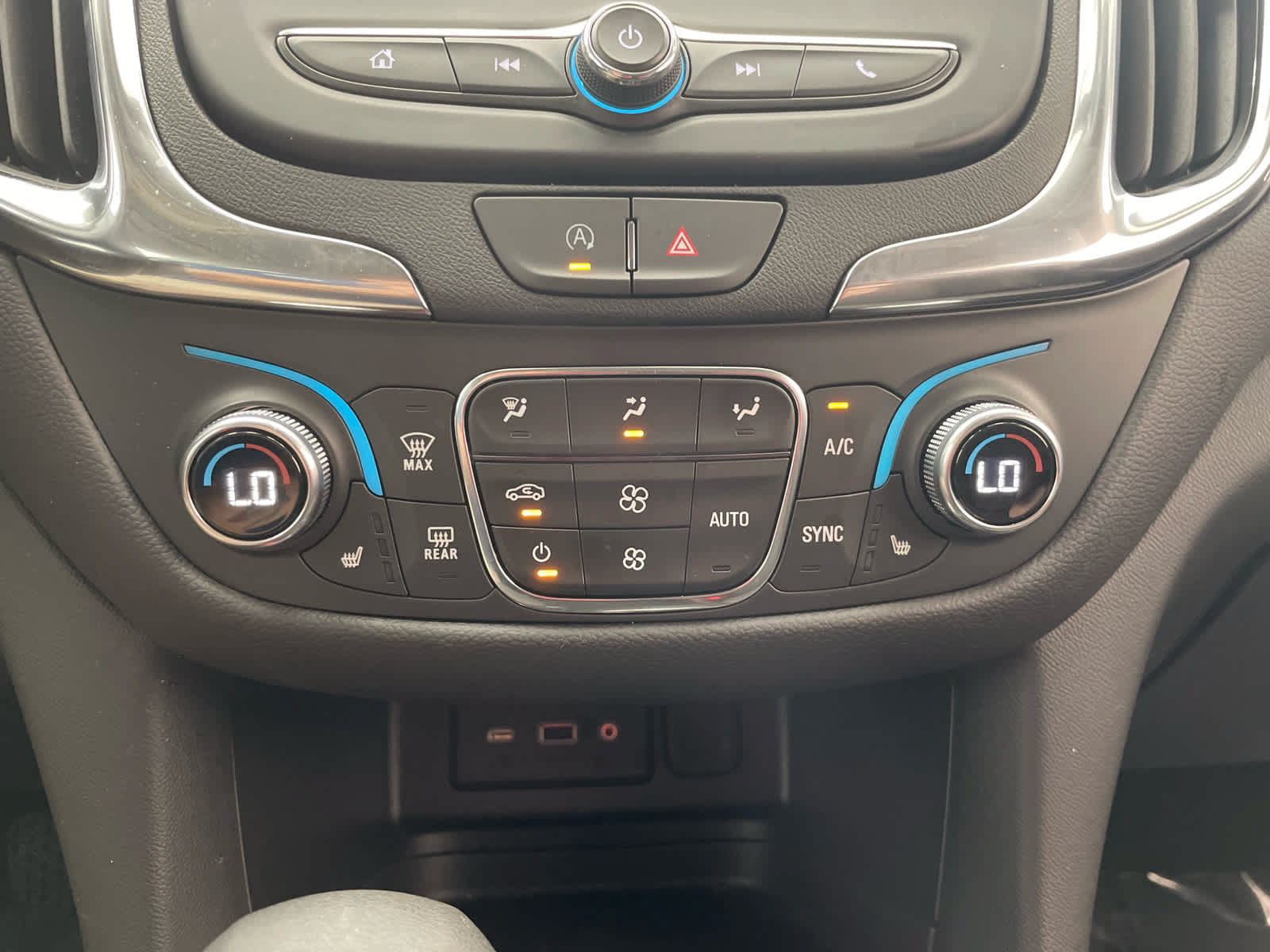 Certified 2024 Chevrolet Equinox LT AWD/4WD image 5