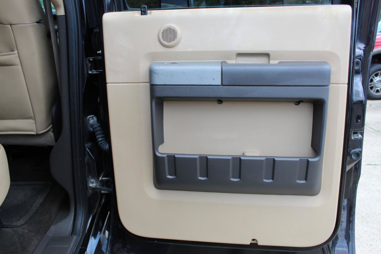 Used 2013 Ford F250 Lariat w/ Lariat Ultimate Pkg AWD/4WD image 19