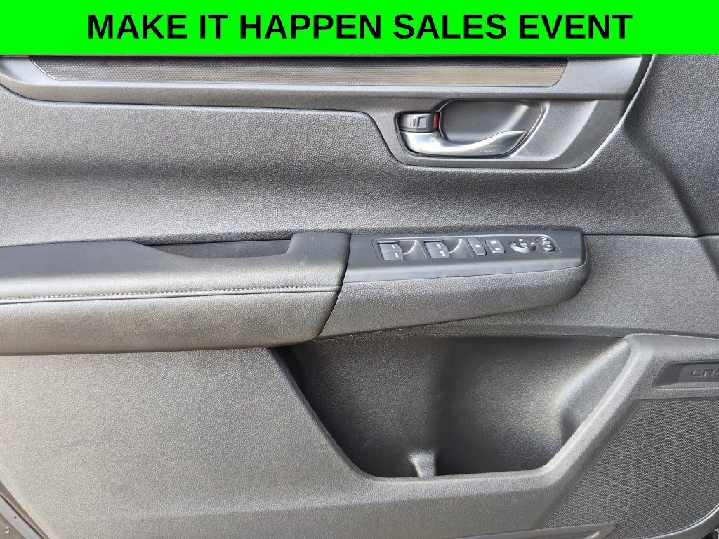 Used 2025 Honda CR-V EX image 11