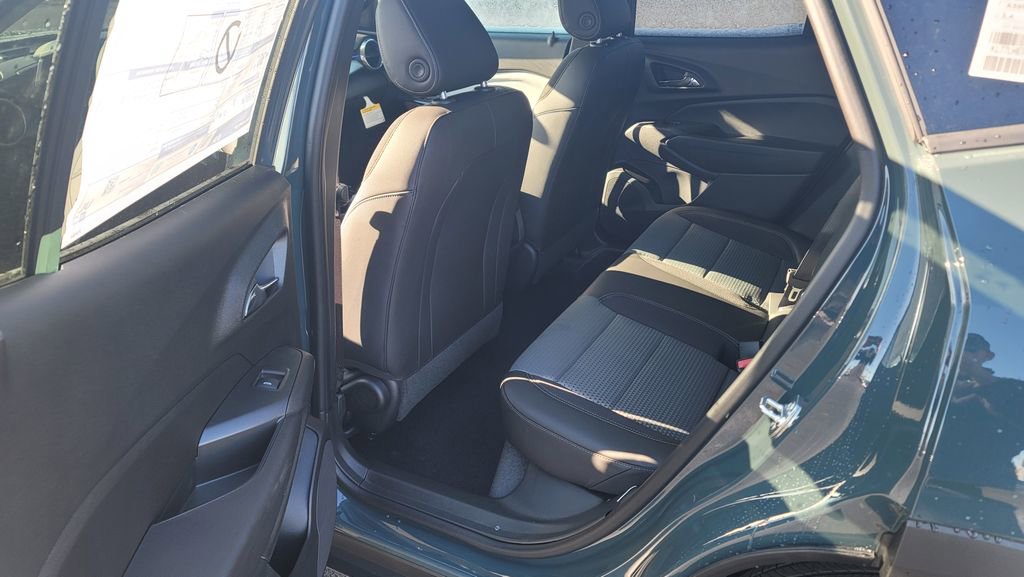 New 2026 Chevrolet Trax LT image 25