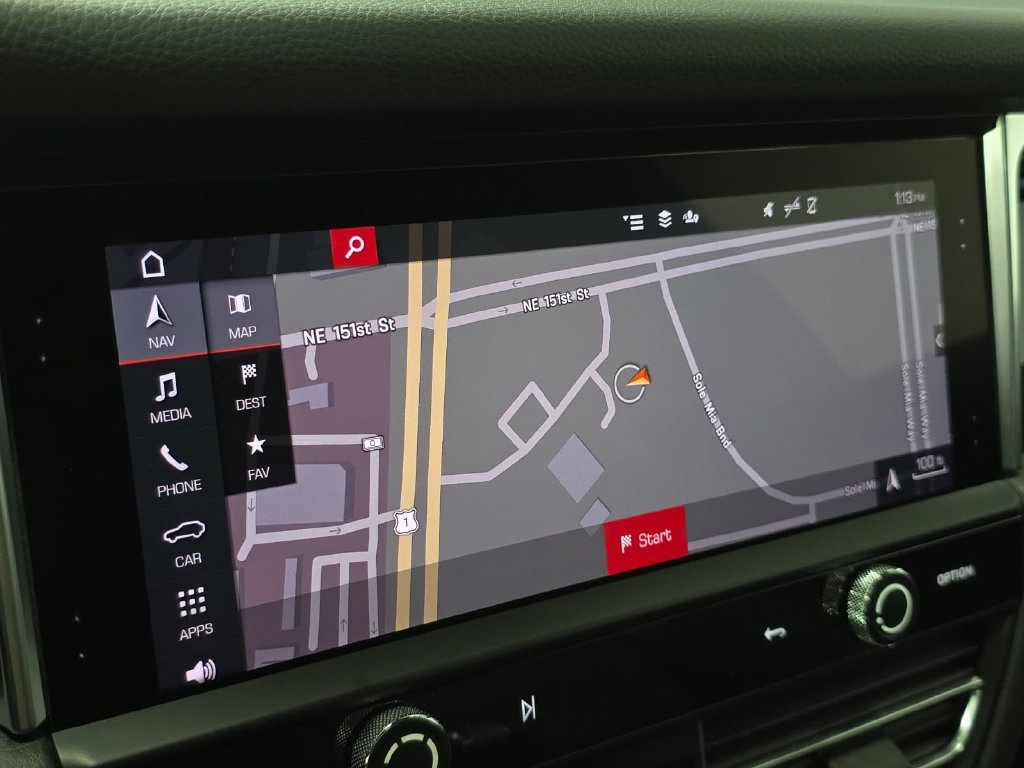 Certified 2024 Porsche Macan S AWD/4WD image 17
