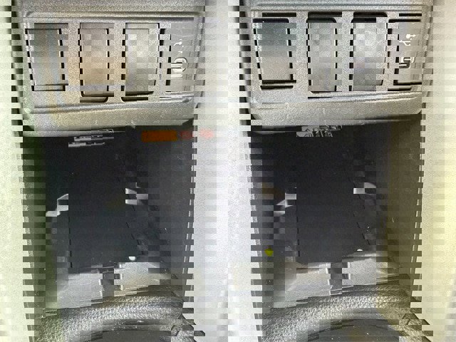 Used 2024 Toyota Corolla Cross SE image 20