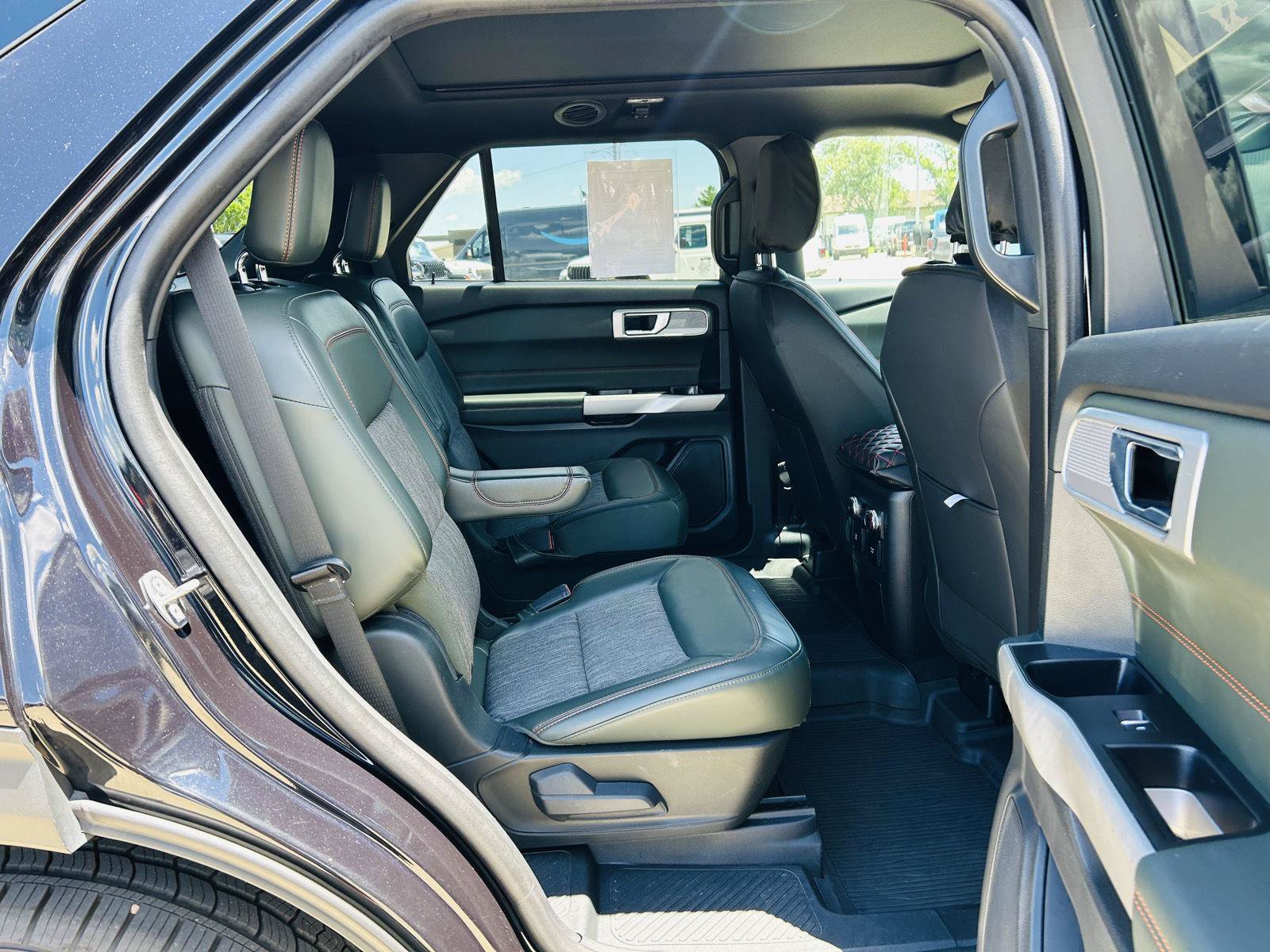 Used 2022 Ford Explorer Timberline w/ Timberline Technology Package AWD/4WD image 36