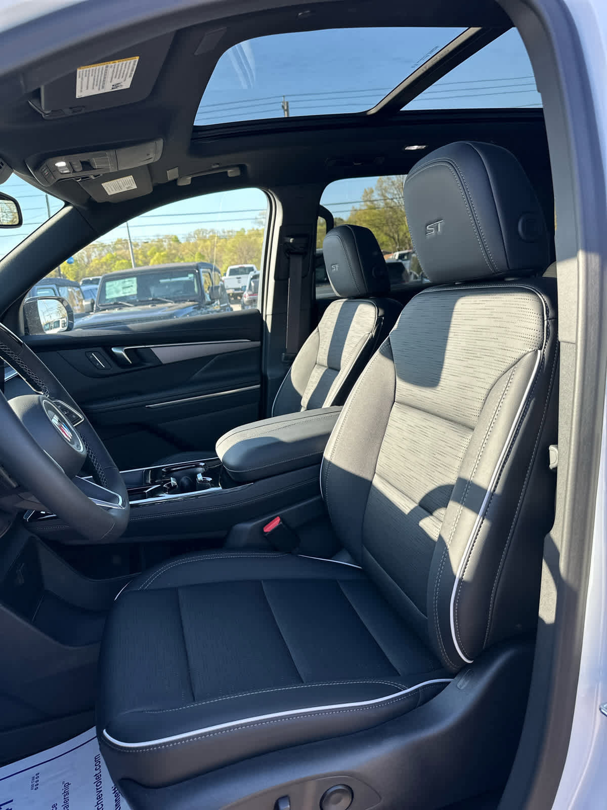 New 2025 Buick Enclave Sport Touring w/ Super Cruise Package image 14